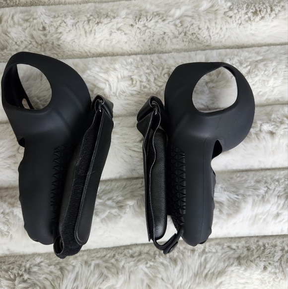VR Controller Grips Upgraded Controller Grips For Oculus Quest 3 - Black - Picture 2 of 5